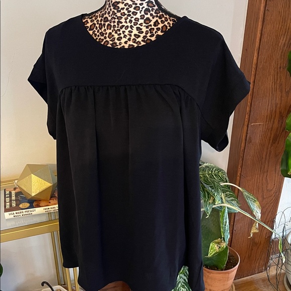 Flowy and Feminine Chic Black Blouse - Andree by Unit - Size XL - Picture 1 of 8